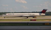 N910DL @ ATL - Delta
