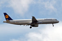 D-AISZ @ EGLL - Airbus A321-231 [4085] (Lufthansa) Home~G 06/07/2015. On approach 27L.