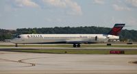 N915DN @ ATL - Delta - by Florida Metal