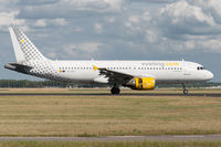 EC-HQJ @ EHAM - Schiphol, July 2015