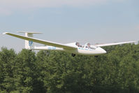 OO-YEP @ EBGG - Landing at Overboelare. - by Raymond De Clercq