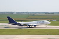 N194UA @ KCID - Arriving Cedar Rapids - by Glenn E. Chatfield