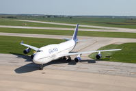 N194UA @ KCID - Arriving Cedar Rapids - by Glenn E. Chatfield