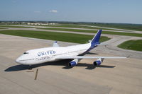 N194UA @ KCID - Arriving Cedar Rapids - by Glenn E. Chatfield