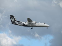 ZK-NEZ @ NZAA - short finals - by magnaman