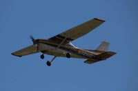 N7210Q @ KOSH - Cessna 172L