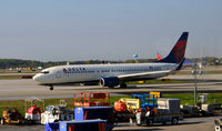 N380DA @ KATL - Taxi Atlanta - by Ronald Barker
