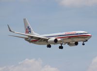 N940AN @ MIA - American - by Florida Metal