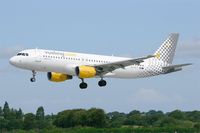 EC-KLT @ LFRB - Airbus A320-216, On final rwy 25L, Brest-Bretagne Airport (LFRB-BES) - by Yves-Q