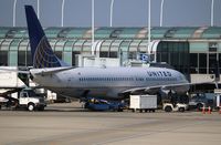 N76254 @ KORD - Boeing 737-800
