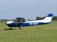 PH-RCF @ EHTX - taxi to rwy after aieshow - by Volker Leissing