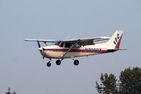 N739BT @ KPAE - Cessna 172 coming in on 34R. - by Eric Olsen
