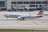 N950NN @ MIA - American
