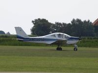 PH-TCM @ EHTX - landing - by Volker Leissing