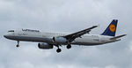 D-AISD @ EGLL - Lufthansa A321- 231 Landing runway 27L