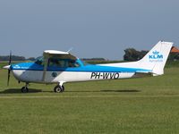 PH-WVO @ EHTX - taxi to rwy after airshow - by Volker Leissing