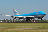 PH-BFM @ EHAM - Landing at Schiphol - by Jan Bekker