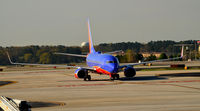N749SW @ KATL - Taxi Atlanta - by Ronald Barker