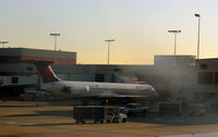 N901DE @ KATL - At the gate Atlanta - by Ronald Barker