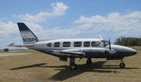 N135PB @ LUP - Makani Kai Air 1978 Piper PA-31-350 at Kalauapapa Airport, Molokai, HI