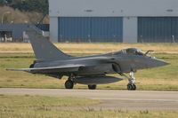 31 @ LFRJ - Dassault Rafale M, Taxiing after landing rwy 26, Landivisiau Naval Air Base (LFRJ) - by Yves-Q