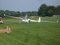N264JM @ 2OH9 - ASH 26E - by Christian Maurer