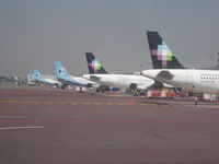 XA-VOW @ MMMX - Airbus A320 With other Aircraft at Mexico City - by Christian Maurer