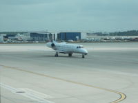 N16525 @ IAH - ERJ-135LR Arriving at Houston - by Christian Maurer