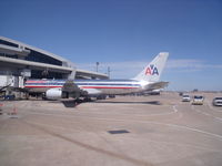 N184AN @ DFW - American 757-223 - by Christian Maurer