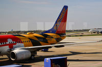 N214WN @ KATL - At the gate Atlanta - by Ronald Barker