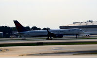 N557NW @ KATL - Landing Atlanta - by Ronald Barker