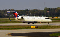 N883AS @ KATL - Taxi Atlanta - by Ronald Barker