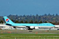 HL7617 @ YVR - Taxiing for departure to Incheon