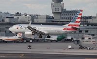N968AN @ MIA - American