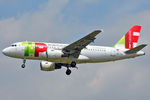 CS-TTO @ EGLL - On short finals at LHR