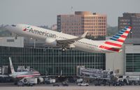N992AN @ MIA - American