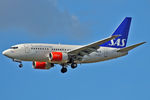LN-RRP @ EGLL - On short finals at LHR