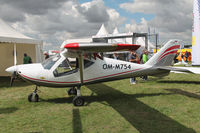 OM-M754 @ LFOQ - ULM salon Blois.
