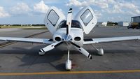N513CM @ KFPR - At FBO Tiki Bar Rest. St Lucie County International Airport - by Doug McKay