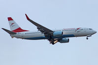 OE-LNS @ LFPG - Landing - by micka2b