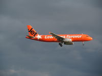 VH-VGF @ NZAA - short finals - by magnaman