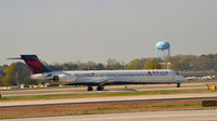 N935DN @ KATL - Taxi Atlanta - by Ronald Barker