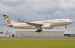 A6-EYI @ EHAM - Etihad A332 landing in AMS - by FerryPNL