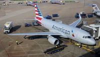 N8027D @ DFW - American - by Florida Metal