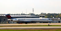 N984DL @ KATL - Landing Atlanta - by Ronald Barker