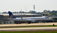 N88310 @ KATL - Landing Atlanta - by Ronald Barker
