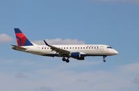 N207JQ @ KDFW - ERJ 170-200 LR