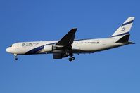 4X-EAP @ LLBG - Fly in from Milano, Italia, landing on runway 30. - by ikeharel