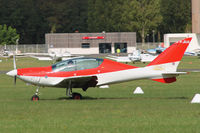 55RX @ LFOQ - ULM salon Blois. - by Raymond De Clercq