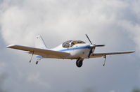 G-CCUL @ X3CX - Landing at Northrepps. - by Graham Reeve